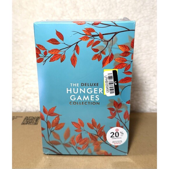 Hunger Games Box Set - Deluxe Edition - Suzanne Collins (Paperback) - Picture 5 of 7